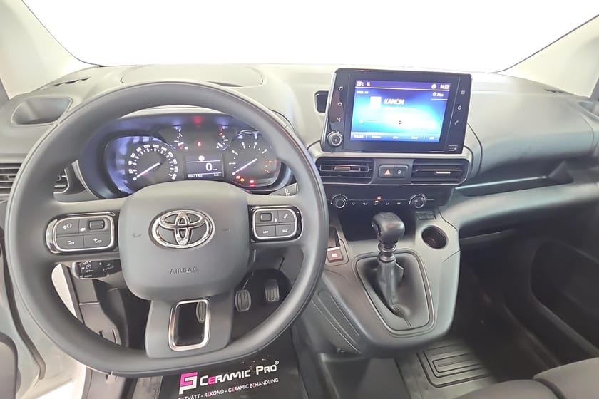 Bild 5 av Toyota ProAce City 1.2T Backkamera Extraljus
