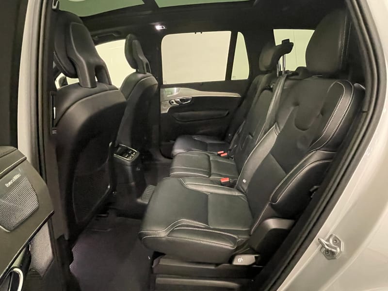 ZPC729 | Volvo XC90 | Recharge T8 R-Design Pro Edition 7-säten | Wayke ZPC729 | Volvo XC90 | Recharge T8 R-Design Pro Edition 7-säten | Wayke