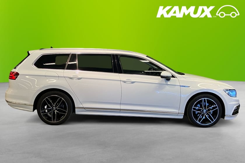 Bild 2 av Volkswagen Passat Sportscombi 2.0 TDI DPF SCR 4Motion DSG GT R-Line 190hk Drag Kamera