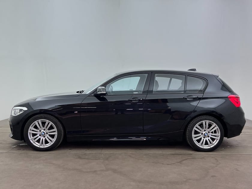 Bild 3 av BMW 116d 116 5-dörrars Steptronic M Sport Rattvärme