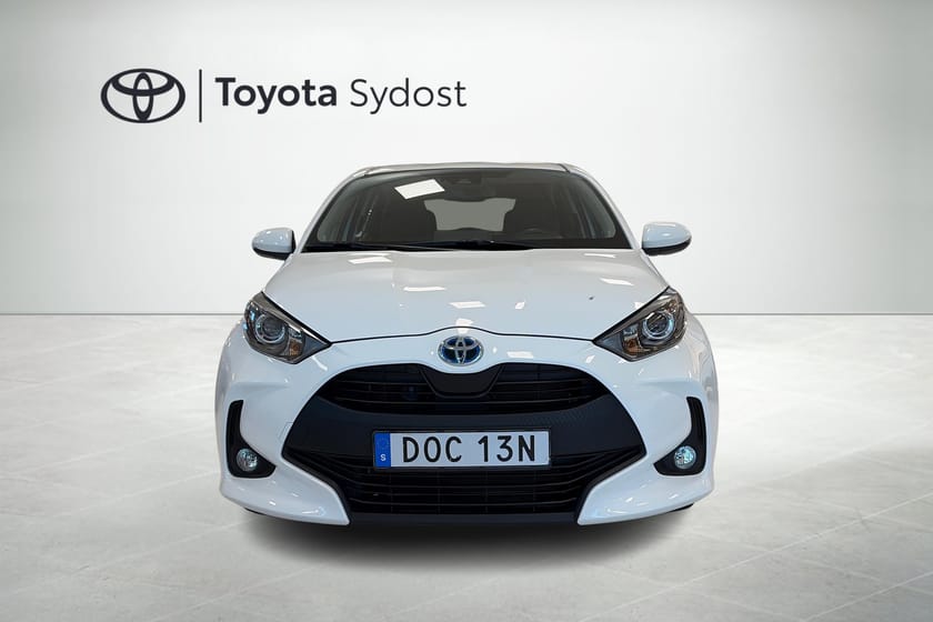 Bild 5 av Toyota Yaris Hybrid 5d. Active Automat Rattvärme Backkamera Adaptiv farthållare mm.