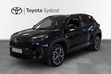 Toyota Yaris Cross Hybrid 130 AWD-i Style Automat Backkamera Rattvärme