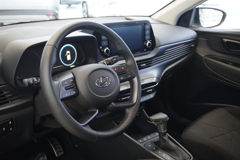Bild 2 av Hyundai Bayon 1.0 T Aut Essential Kamera CarPlay Låga Mil
