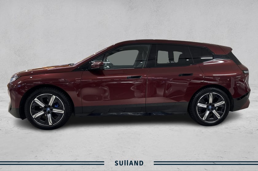 Bilde 2 av BMW iX xDrive40 Fully-Charged | Sportspakke | H/K | Serviceavtale