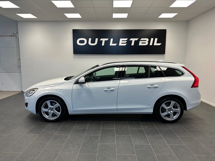 Bild 2 av Volvo V60 D3 Momentum Värmare Xenon Drag