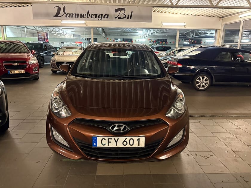 Bild 2 av Hyundai i30 Kombi 1.6 GDI Business Euro 3