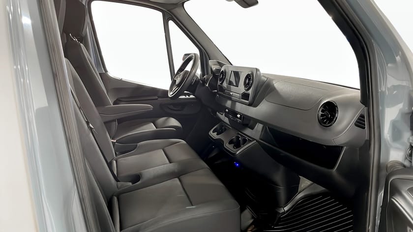Bild 3 av Mercedes-Benz Sprinter 319 CDI Panel Van 9G-Tronic Automat 190hk L&V Pack