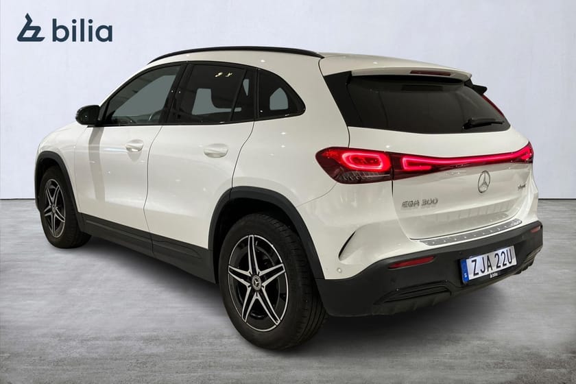 Bild 2 av Mercedes-Benz EQA 300 4MATIC 
