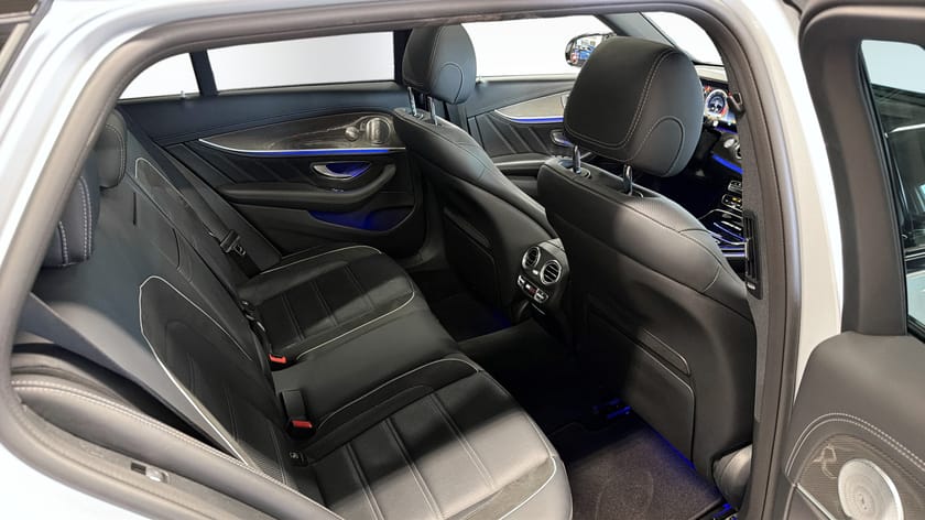 Bild 5 av Mercedes-Benz AMG E 63 S T 4MATIC+ 612hk  SV-Såld Pano Burmester Massage