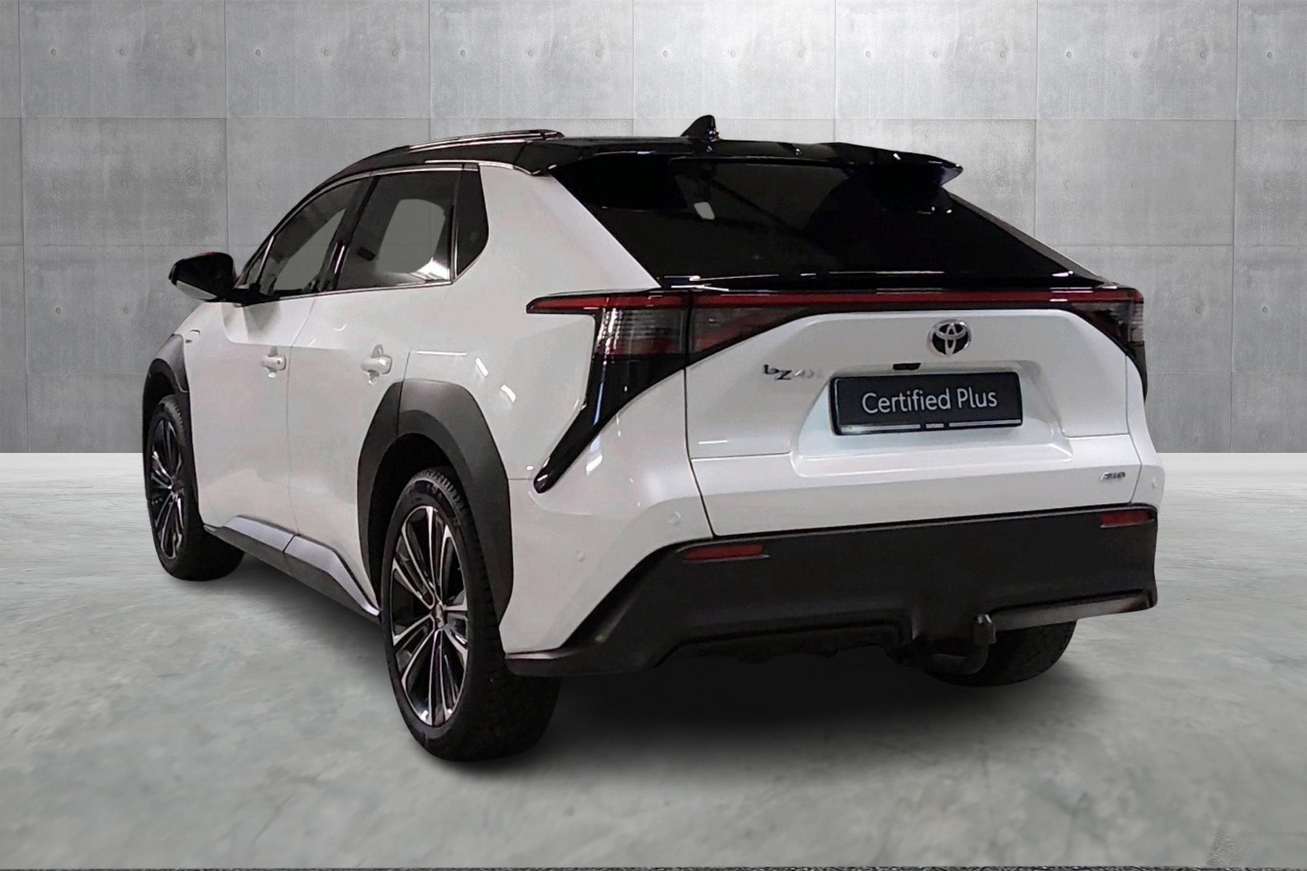 Thumnail bilde 2 av Toyota bZ4X