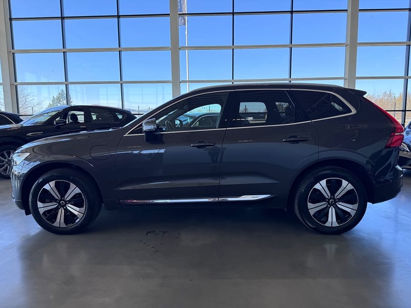 Bild 2 av Volvo XC60 Recharge T6 | AWD | Plus | Pano | Drag | H&K | Moms