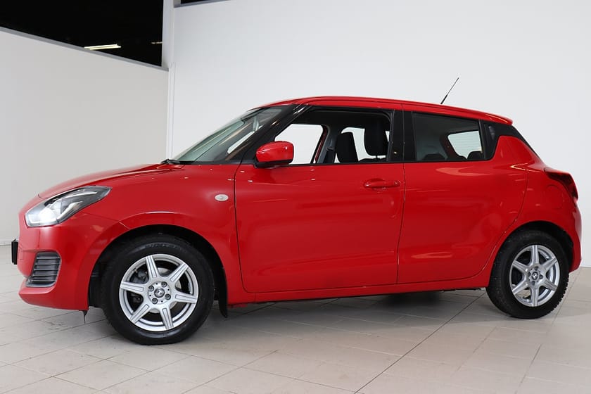 Bild 2 av Suzuki Swift 1.2 83hk AUT Comfort Nyserv Adaptiv Farthållare V-Hjul