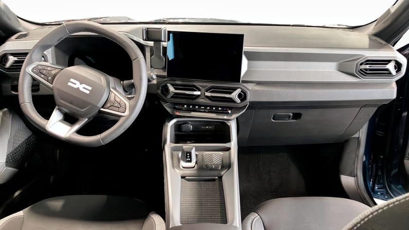 Bild 4 av Dacia Bigster Hybrid 155 Journey