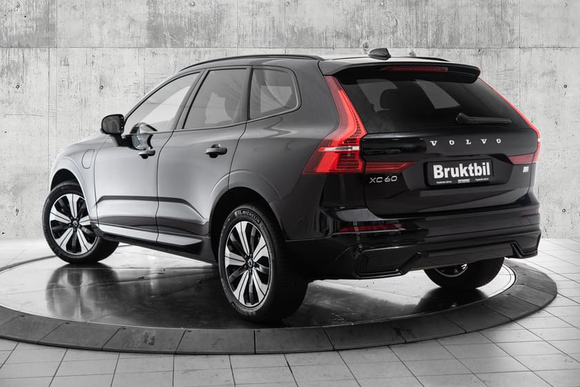 Bilde 4 av Volvo XC60 Recharge T6 Plus Dark SEMI.EL.HF|PANO|H&K|TONEDE