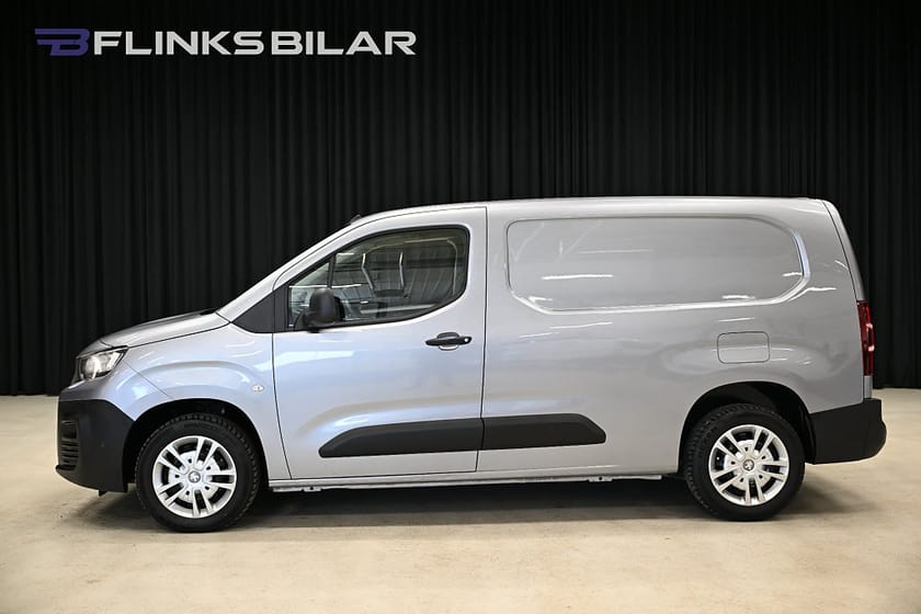 Bild 2 av Peugeot Partner Utökad Last 130HK L2|Automat|Drag|Värmare|PDC|EnÄgare|NyKamrem