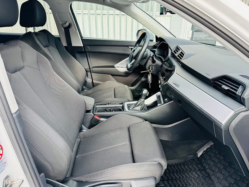 Bild 5 av Audi Q3 35 TFSI 150HK S-TRONIC ADVANCED / DRAG / VÄRMARE