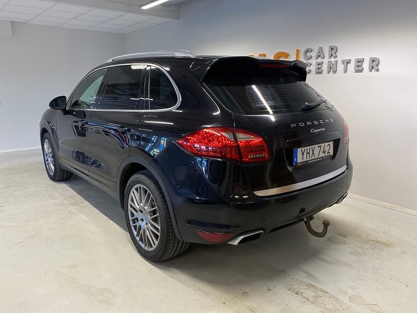 Bild 3 av Porsche Cayenne Diesel TipTronic S AWD Navi Drag SoV-däck 12mån garanti