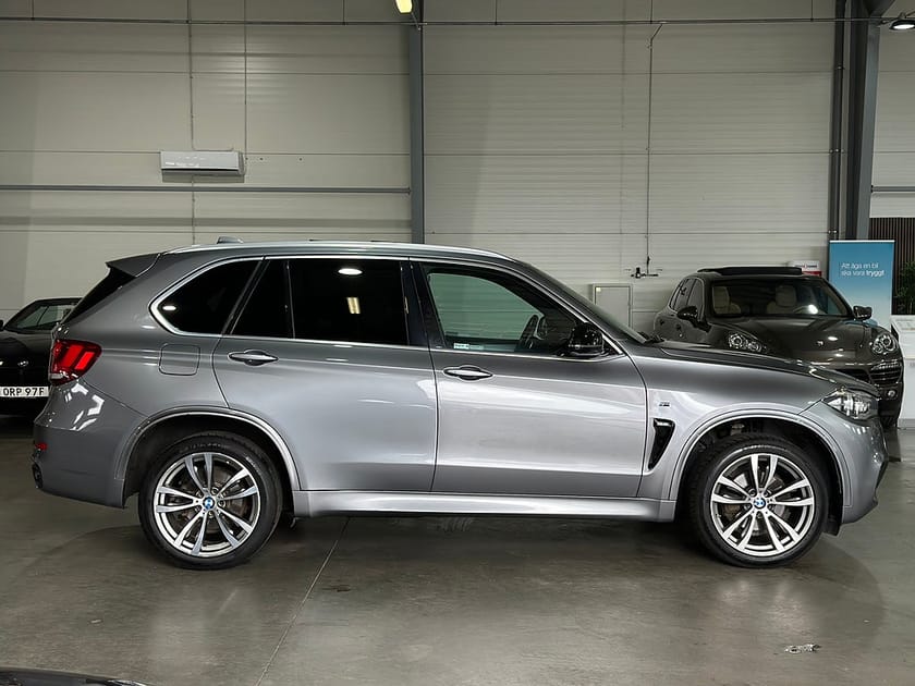 Bild 4 av BMW X5 xDrive30d M Sport 360º Pano Navi HuD 258hk