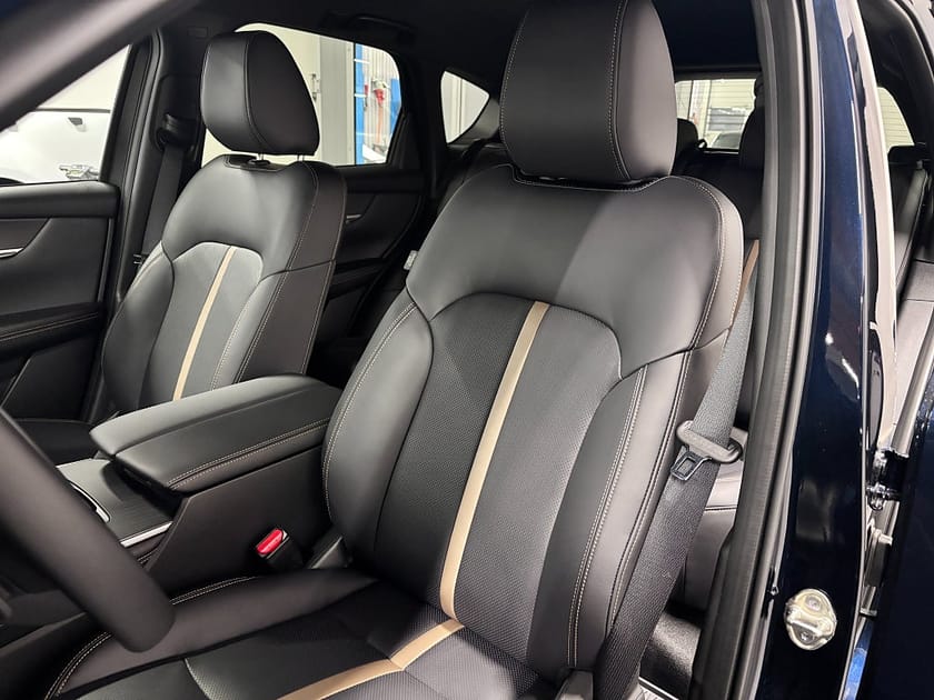 Bild 5 av Mazda CX-60 PHEV 327hk Homura, Conv & Sound, Akustikrutor fram 2026