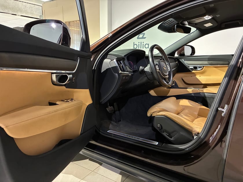 Bild 5 av Volvo V90 Cross Country D4 AWD Advanced Edt | DRAGKROK | Nybytt kamrem |