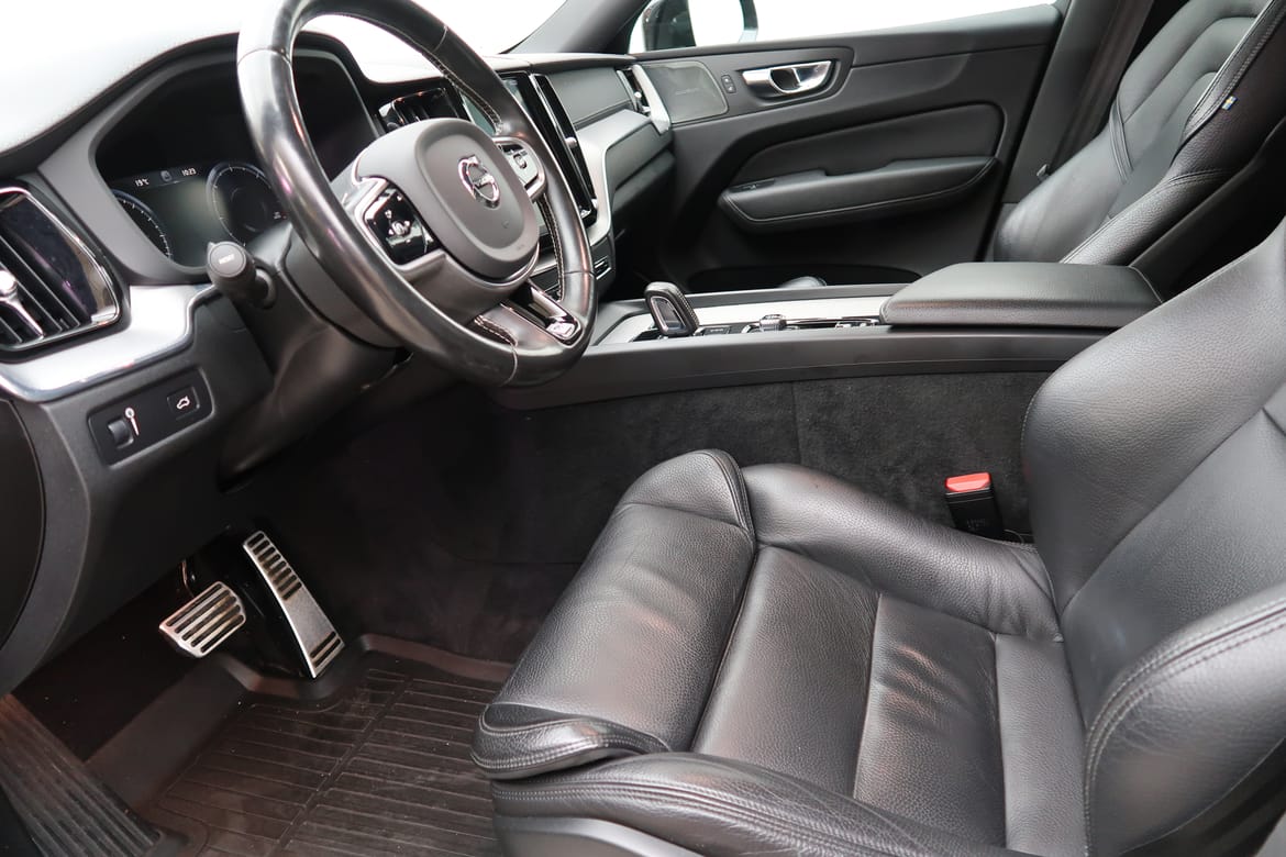 Volvo XC60 2020 - miniatyr 5