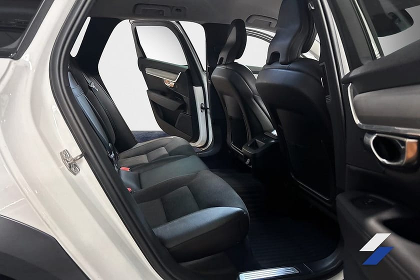 Bild 5 av Volvo V90 Cross Country D4 AWD 190hk Plus Kamera Navigator Värmare Drag