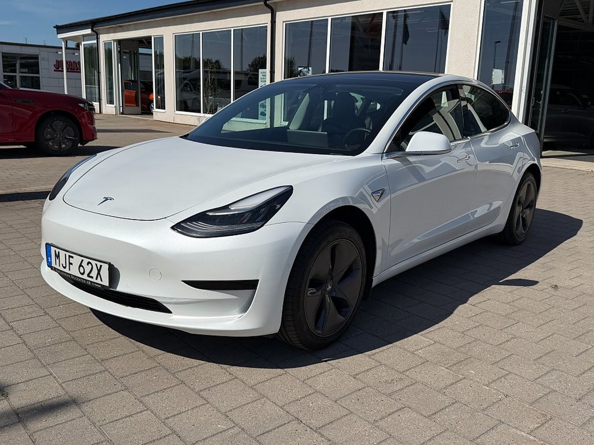 Tesla Model 3 2020