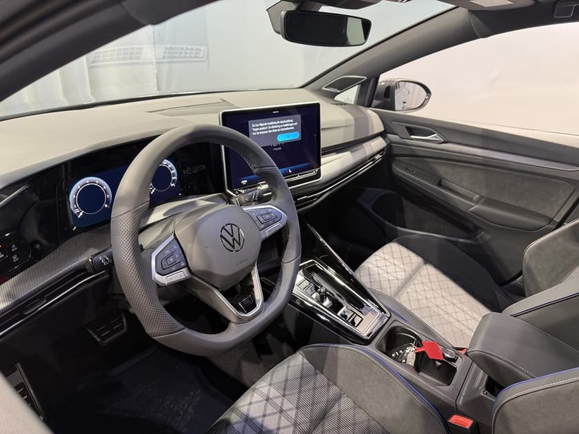 Bild 5 av Volkswagen Golf R-Line / Drag / H&K / Kamera