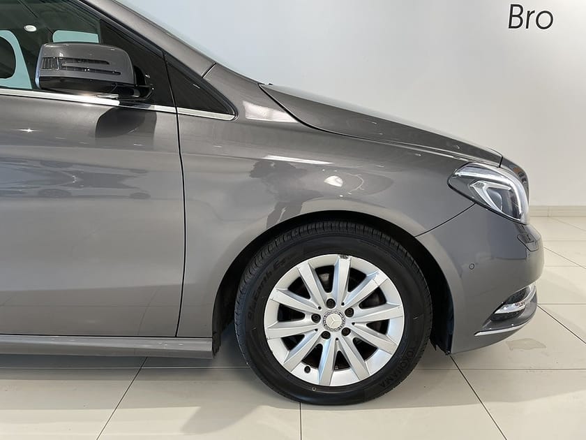 Bild 4 av Mercedes-Benz B 180 CDI BE BlueEFFICIENCÝ 7G-DCT 109hk V-Hjul Nybesiktad