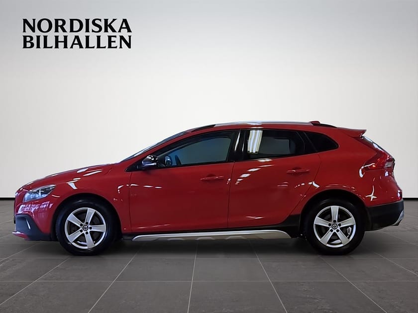 Bild 4 av Volvo V40 Cross Country T4 AWD Geartronic Momentum Värmare Dragkrok Bluetooth