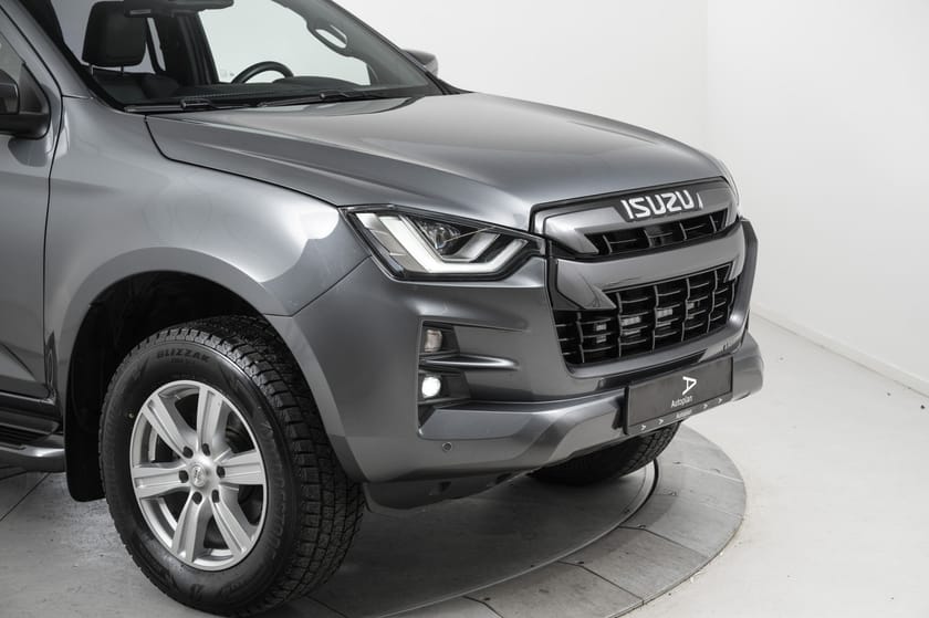 Bilde 3 av Isuzu D-Max Dobbelcab 1,9 Dobbel Cab Black Edition 4d aut Krok Kamera ACC