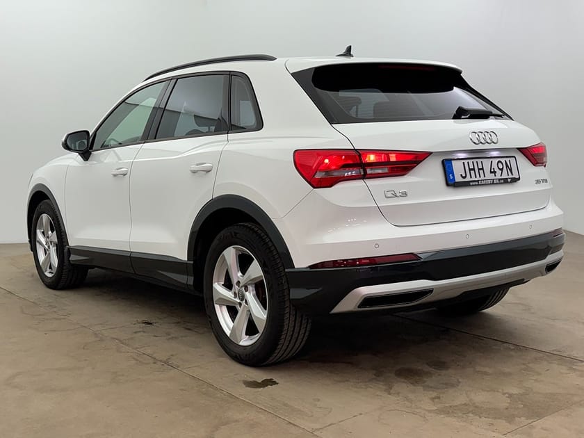 Bild 4 av Audi Q3 35 TFSI S Tronic Cockpit Proline Advanced Drag