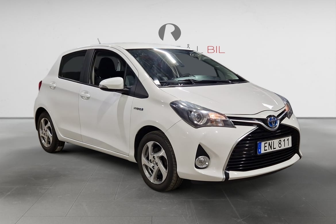 Toyota Yaris Hybrid e-CVT, 101hk, 2015