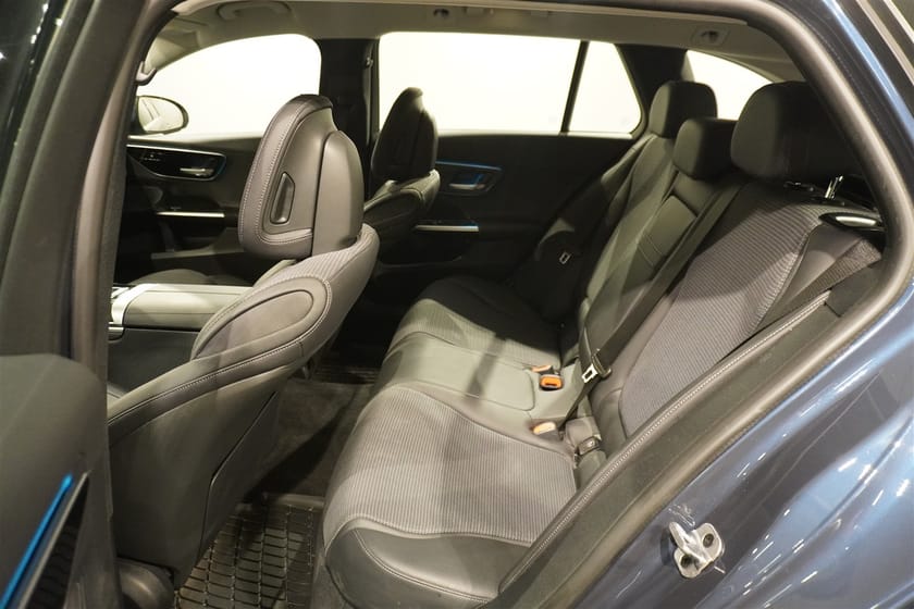 Bild 5 av Mercedes-Benz C 300 T e C300e Kombi Avantgarde Drag Kamera