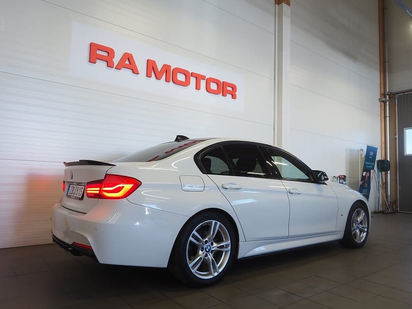 Bild 5 av BMW 330e Sedan Steptronic M Sport 252hk Plug-In | Navi | P- Sen
