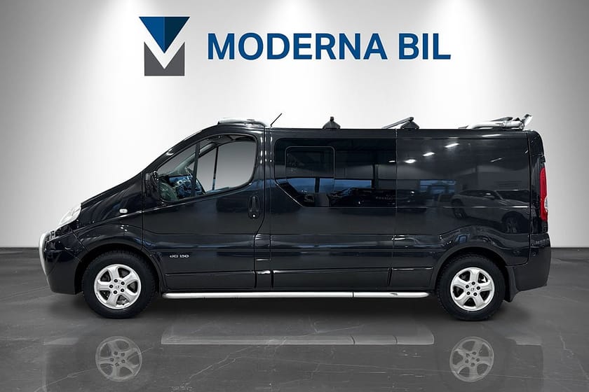 Bild 2 av Renault Trafic Kombi 2.5 dCi 146hk Aut D-värm Drag B-kamera
