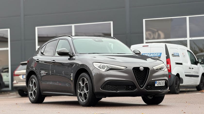 Bild 4 av Alfa Romeo Stelvio 2.2 JTD 16V Q4 B-Kamera Skinn Drag