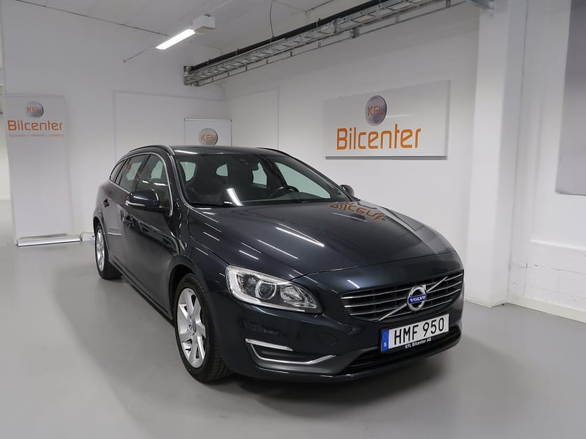 Bild 3 av Volvo V60 D4 AWD V-Däck ingår Drag-Värmare-Rattvärme-Parksensor-B