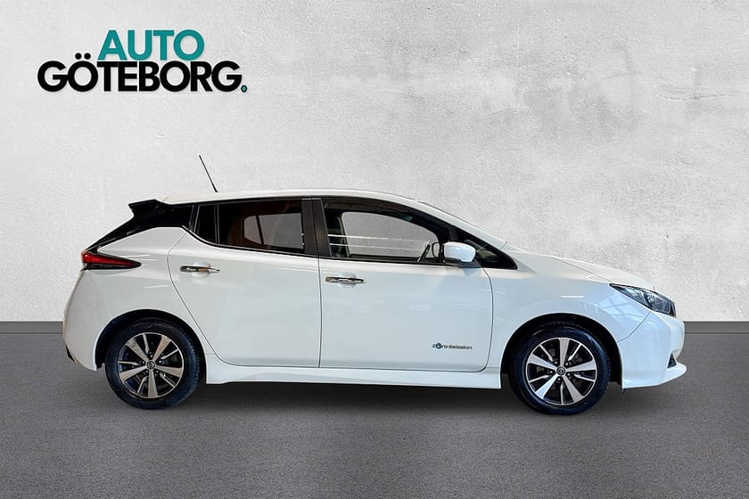 Bild 3 av Nissan Leaf Acenta 40KWH Navi Värmare B-Kamera Välservad