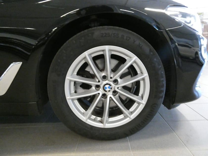 Bild 5 av BMW 520d xDrive Touring Automat-Navigation-Backkamera-Värmare-SoV