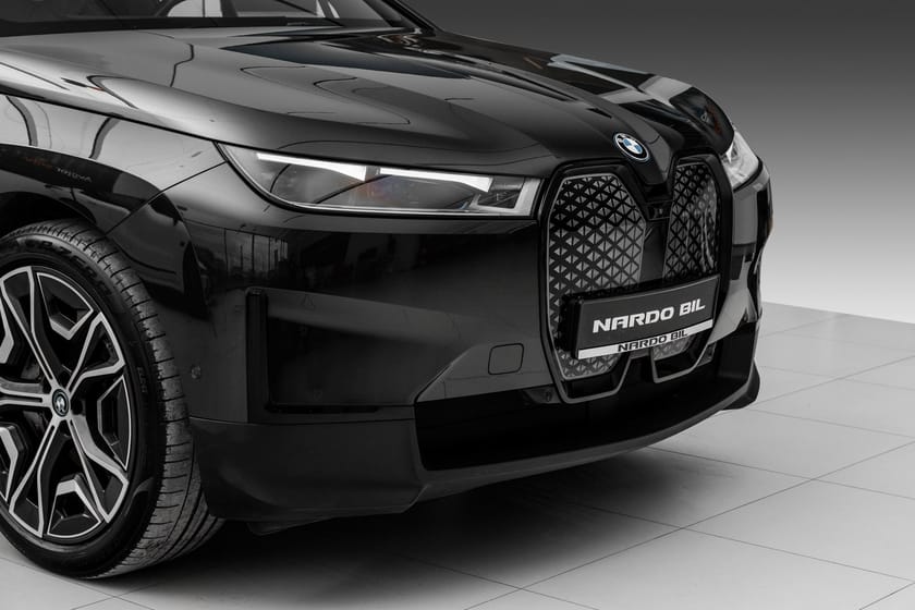 Bilde 2 av BMW iX xDrive40 xDrive40/Fully Charged/Lazerlys/Softclose/H&K/Pano