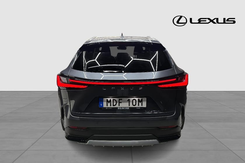 Bild 3 av Lexus NX 450h+ EXECUTIVE TEKNIKPAKET DRAG V-HJUL