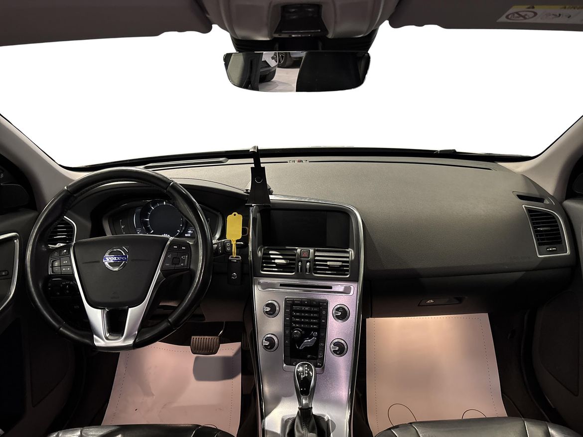 Volvo XC60 2017 - miniatyr 8