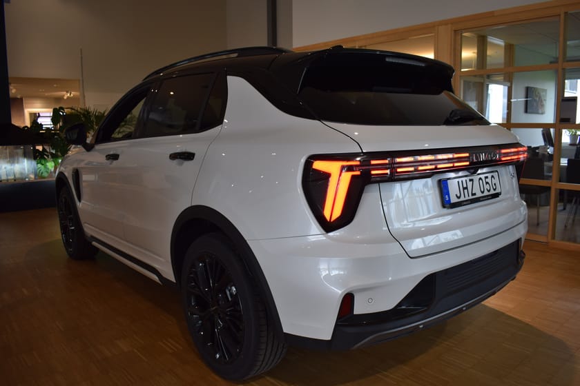 Bild 3 av Lynk & Co 01 PHEV More