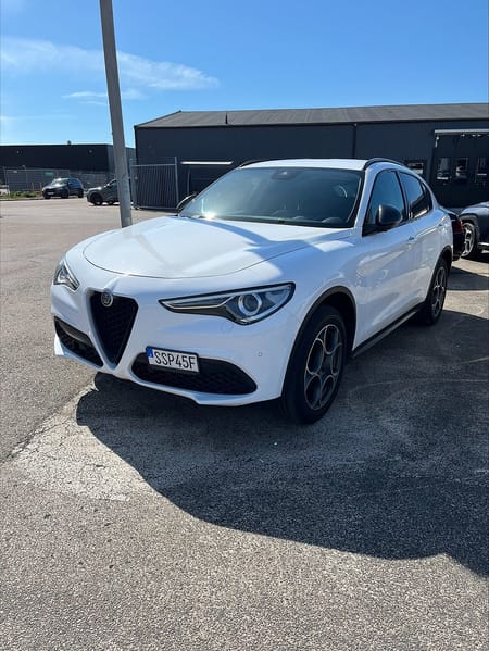 Alfa Romeo Stelvio 2.0 Turbo 200Hk Q4 B-Tech/ V-Hjul