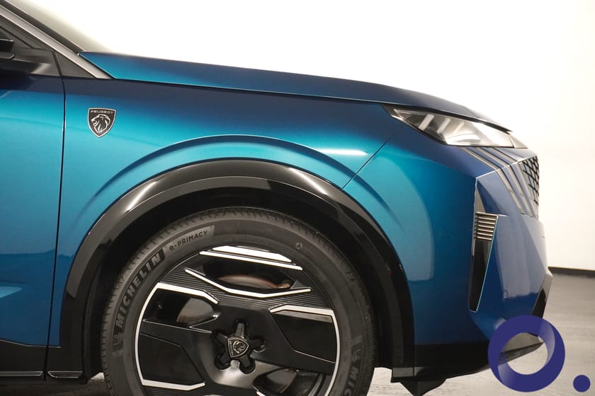 Bilde 3 av Peugeot E-3008 GT Tilhengerfeste, skinn