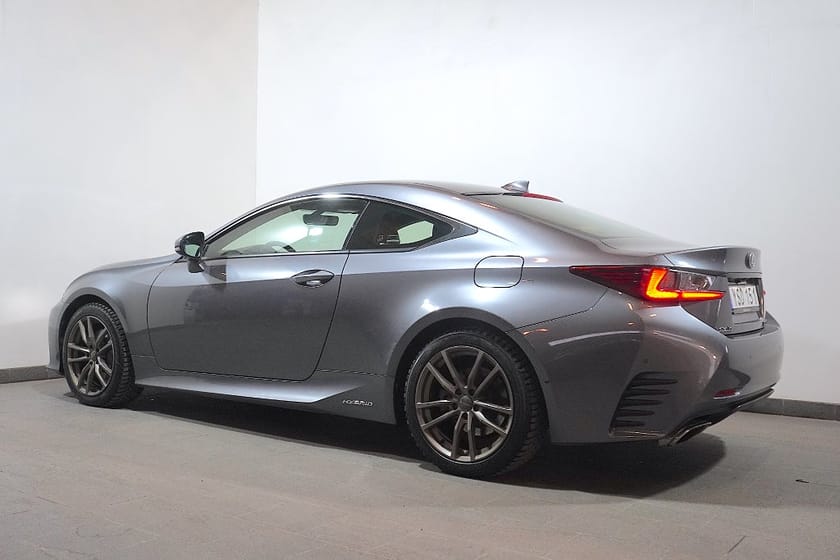 Bild 4 av Lexus RC 300h 2.5 CVT Executive Navi Läder Kamera 223hk