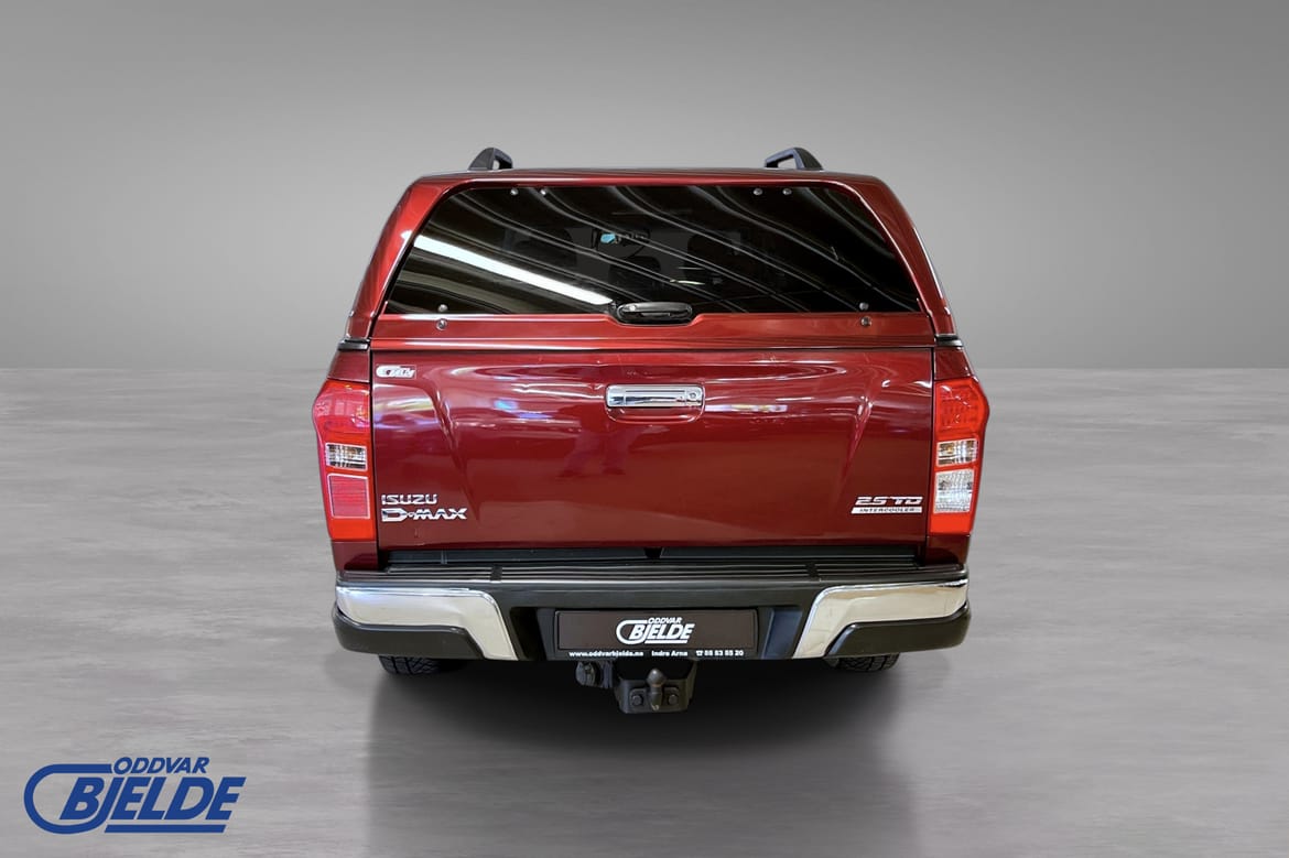 Isuzu D-Max Single Cab 2.5 4WD Automatic, 163hp, 2013