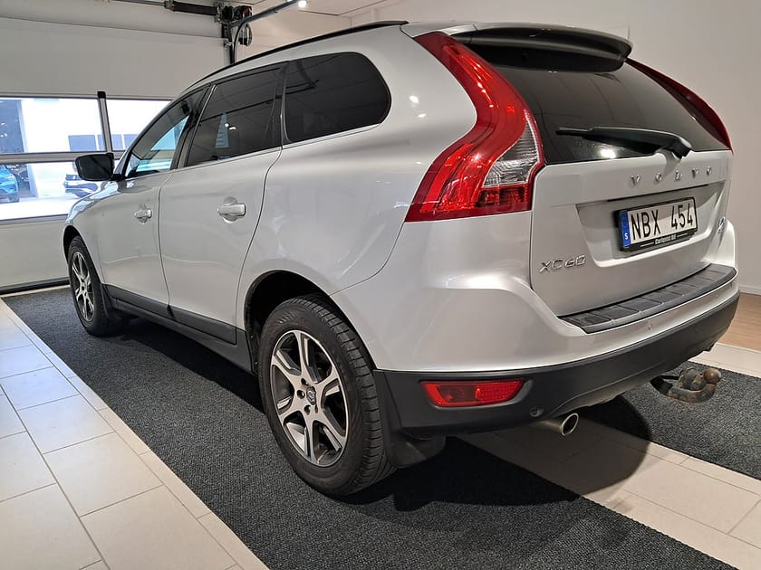 Bild 5 av Volvo XC60 AWD D4 163HK 4x4 Dynamic Edition Läder