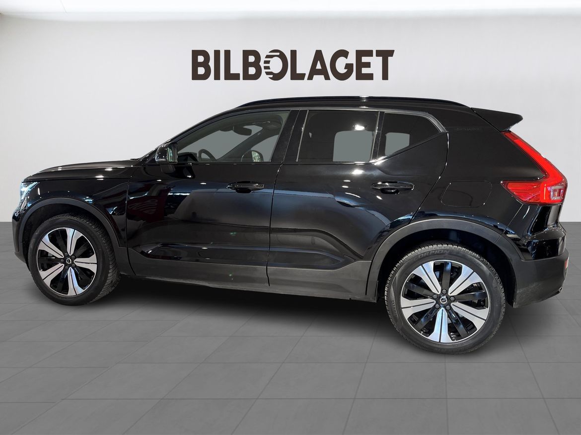 Volvo XC40 2023 - miniatyr 2